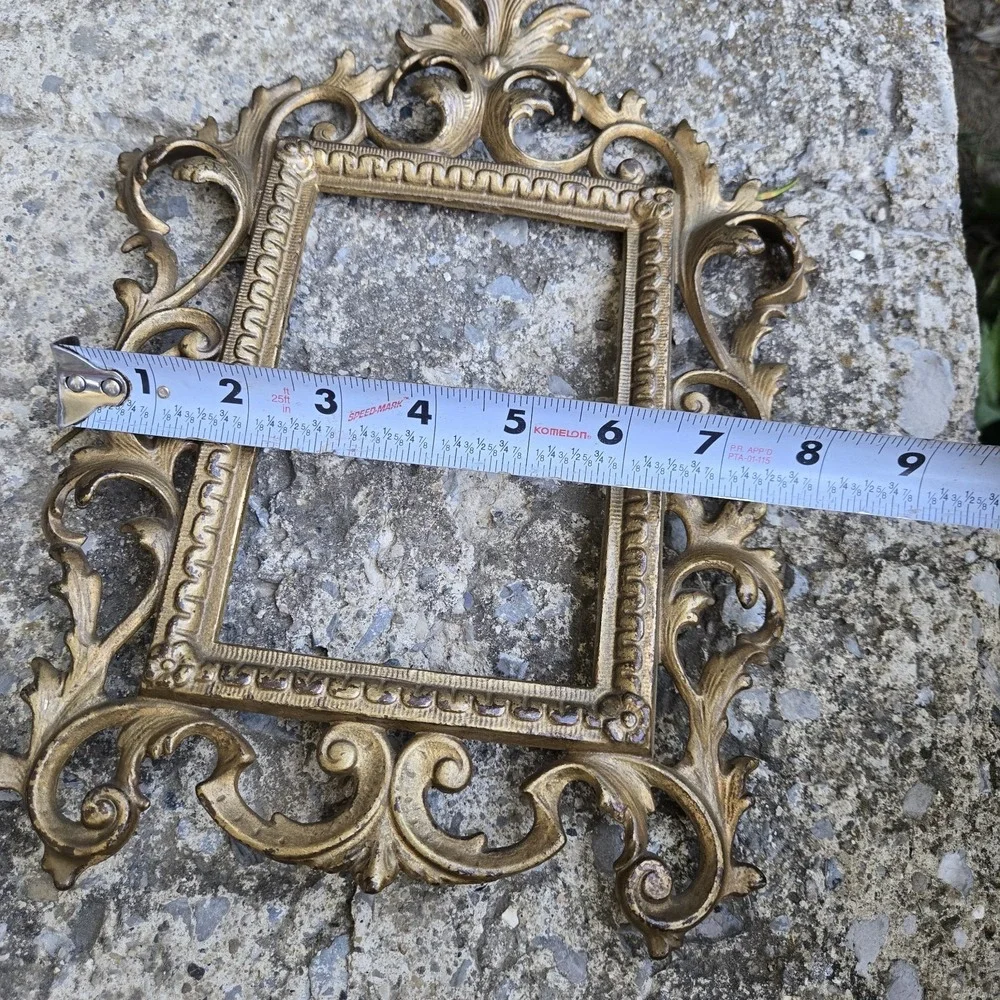 Vintage/Antique Shabby Chic Cast‎ Iron Picture Frame  Easel Style EUC